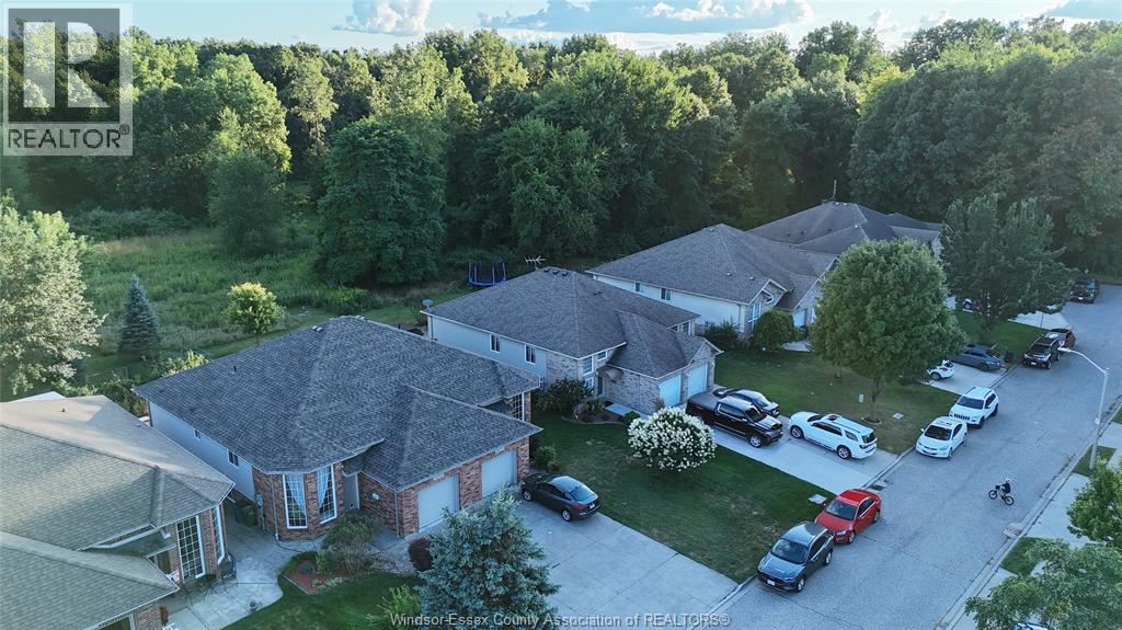 Photo 24 of 2271 Lamont Street, Windsor ON