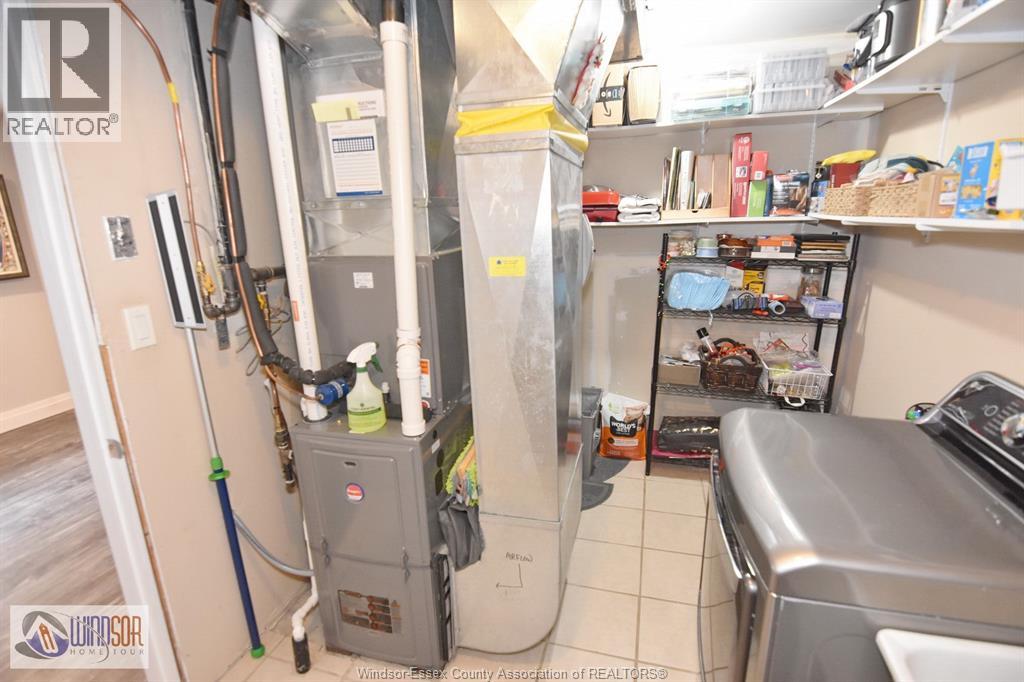 Photo 20 of 2271 Lamont Street, Windsor ON