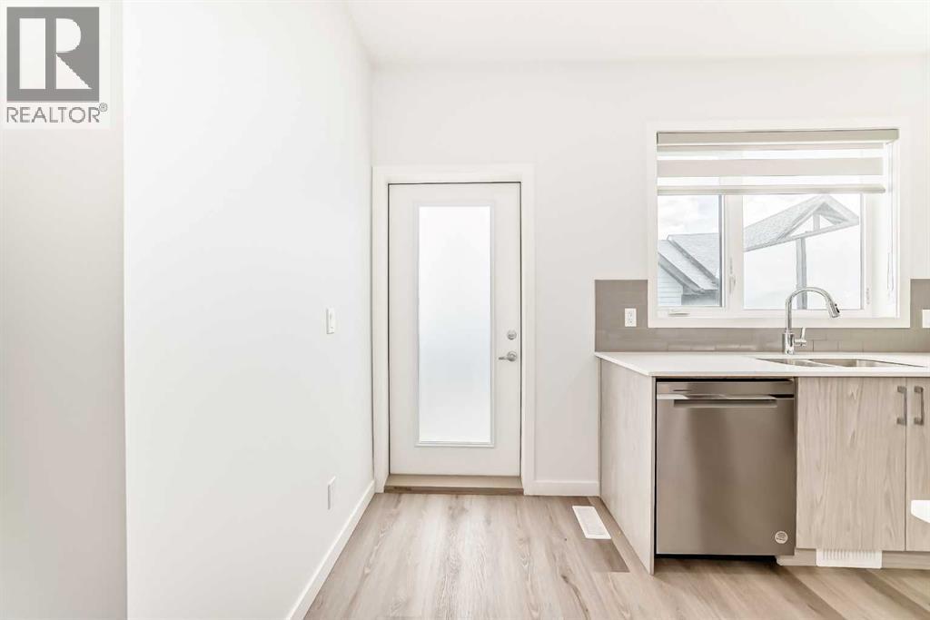 Single Family House for Sale in   Evanscrest Common NW Evanston Calgary 