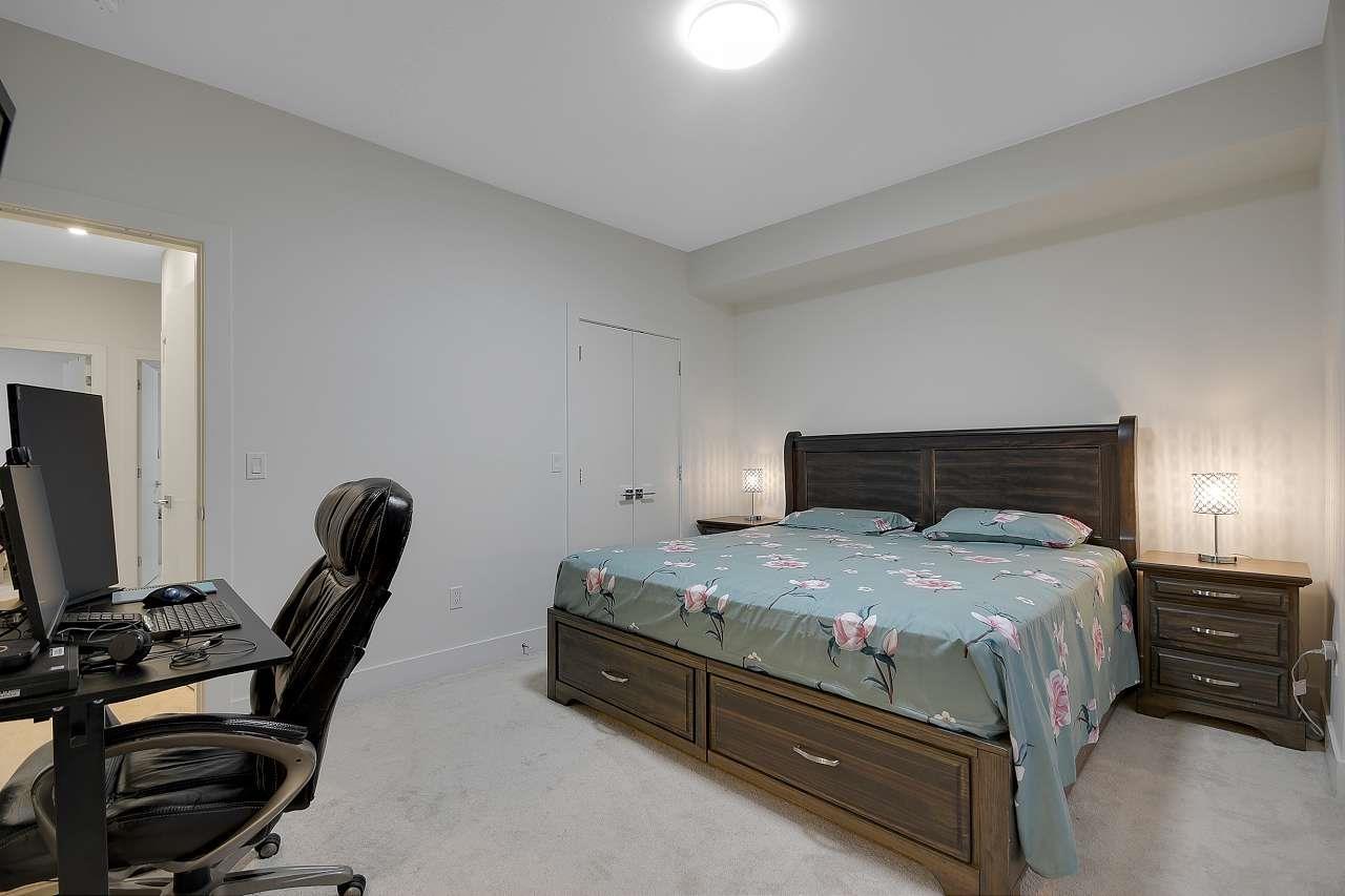Photo 4 of 18 5858 132 Street, Surrey BC