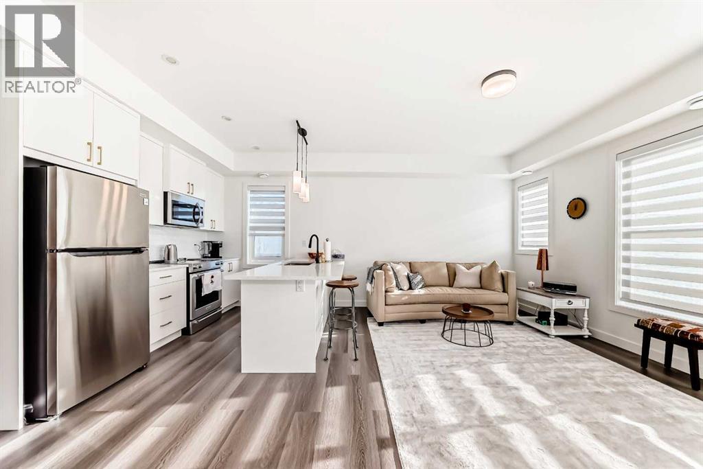 165, 2117 81 Street SW, Calgary, Alberta