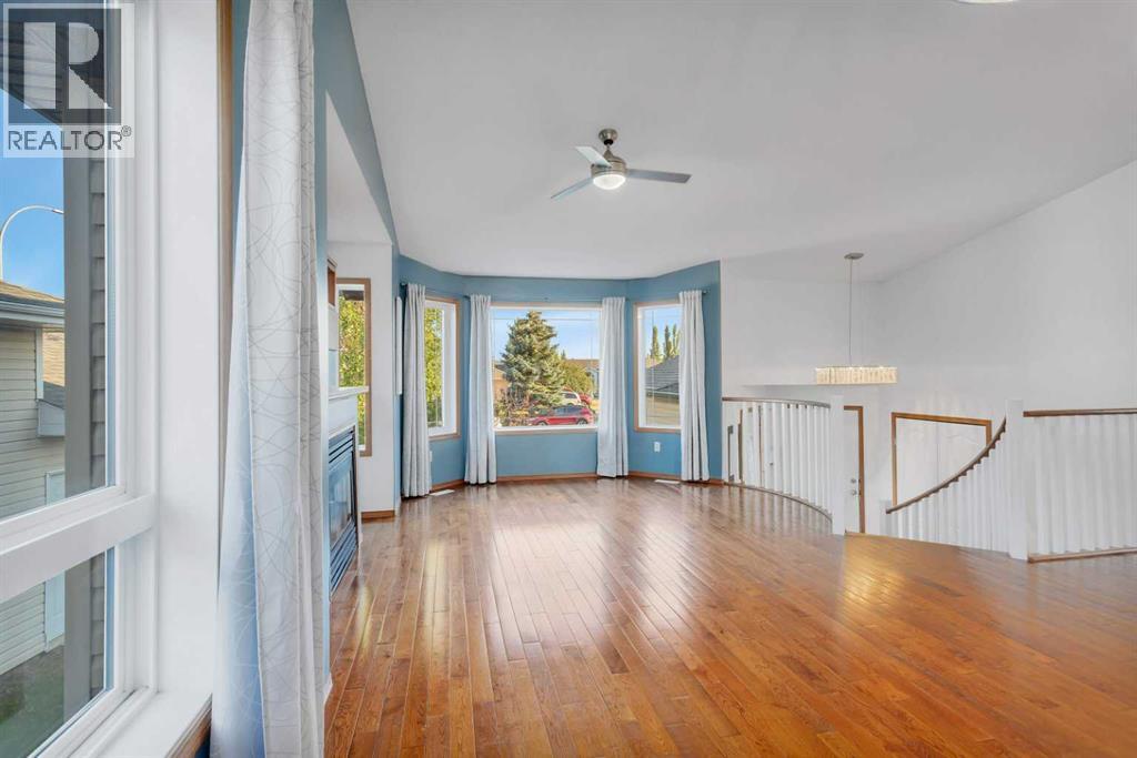 Single Family House Bi-level for Sale in  Lexington Close Lincoln Park Lacombe 