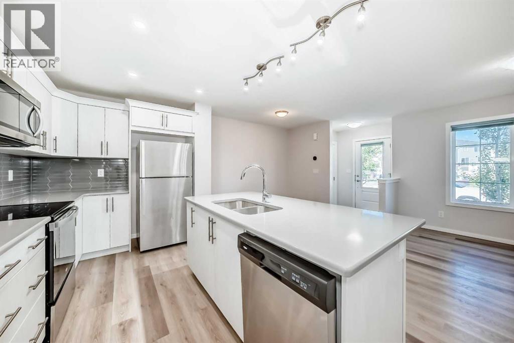 Photo 7 of 145 Yorkville Boulevard Sw, Calgary AB