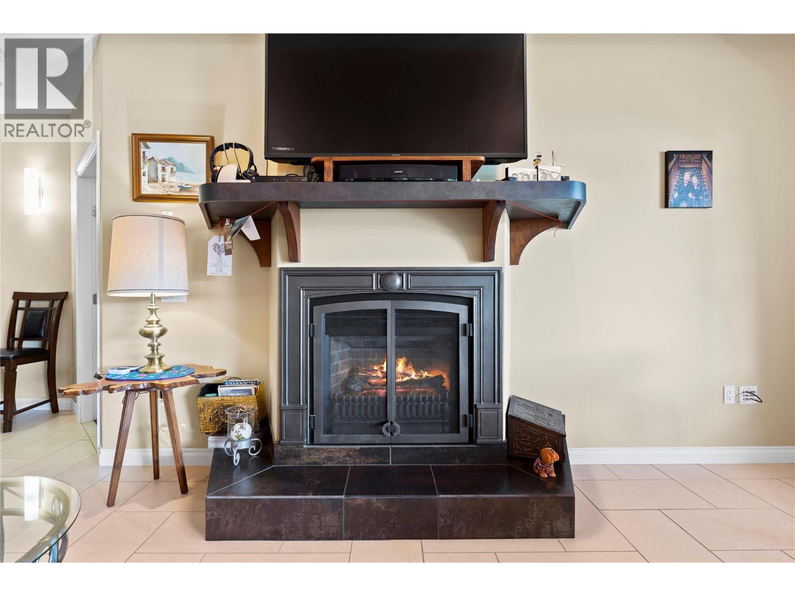 8738 Squilax Anglemont Road, St. Ives