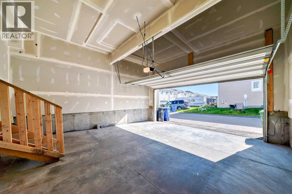 Photo 34 of 145 Yorkville Boulevard Sw, Calgary AB