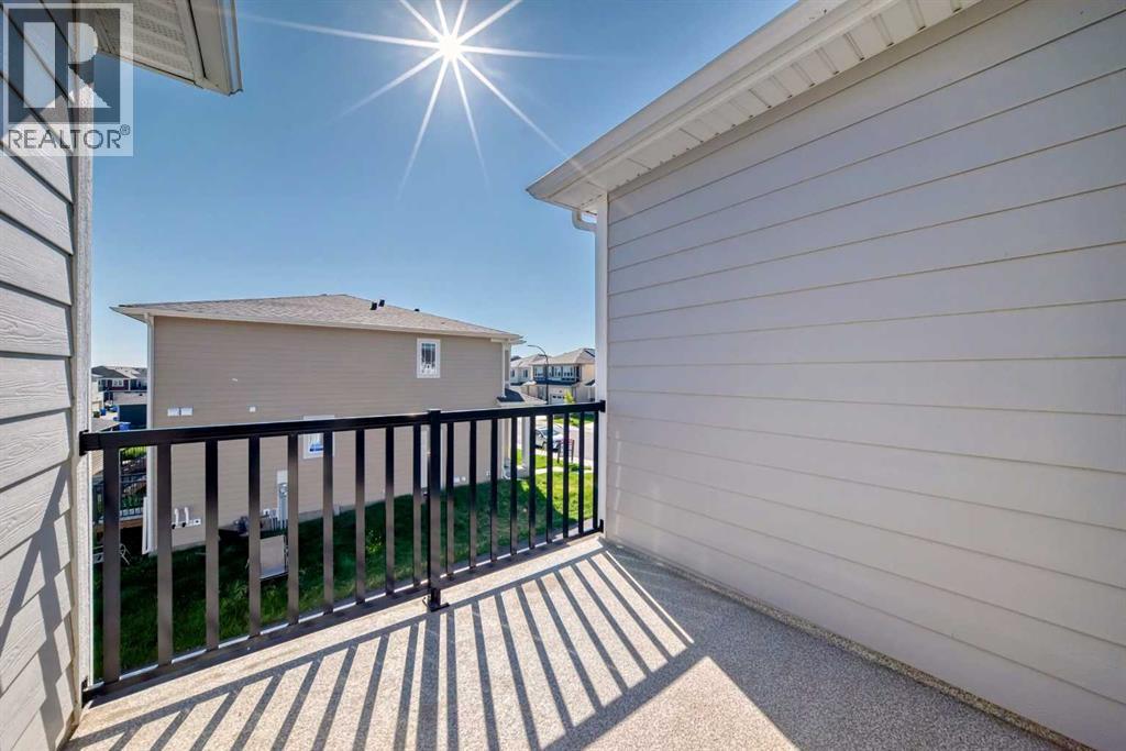 Photo 19 of 145 Yorkville Boulevard Sw, Calgary AB