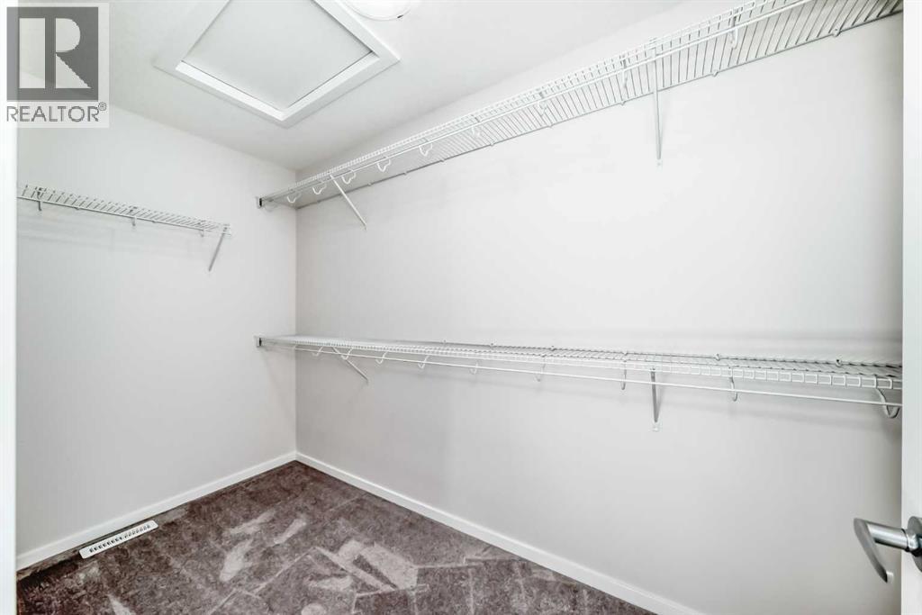 Photo 21 of 145 Yorkville Boulevard Sw, Calgary AB