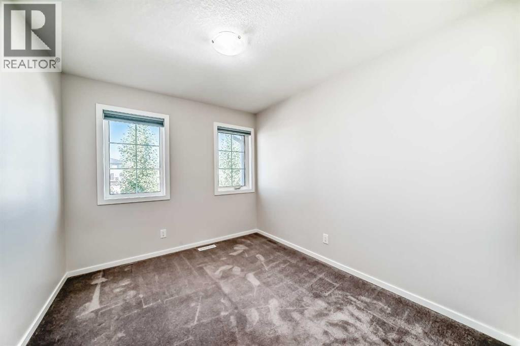 Photo 25 of 145 Yorkville Boulevard Sw, Calgary AB