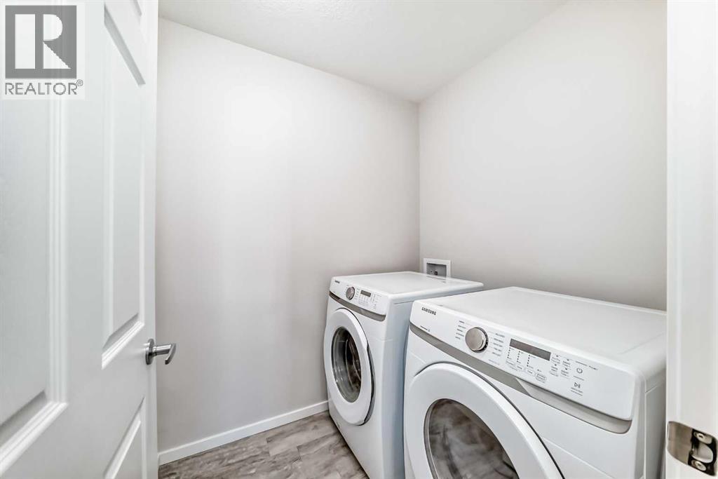 Photo 31 of 145 Yorkville Boulevard Sw, Calgary AB
