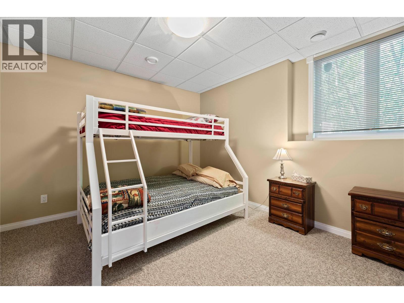 8738 Squilax Anglemont Road, St. Ives