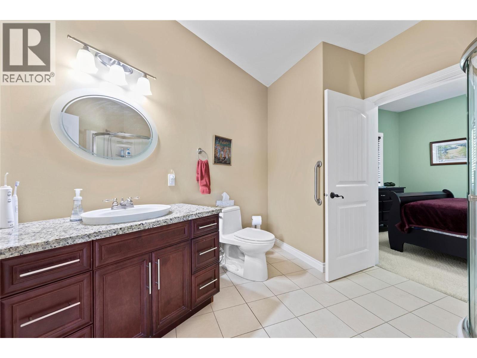 8738 Squilax Anglemont Road, St. Ives