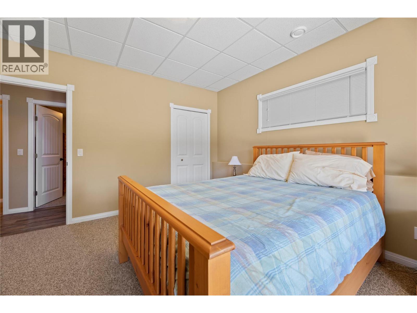 8738 Squilax Anglemont Road, St. Ives