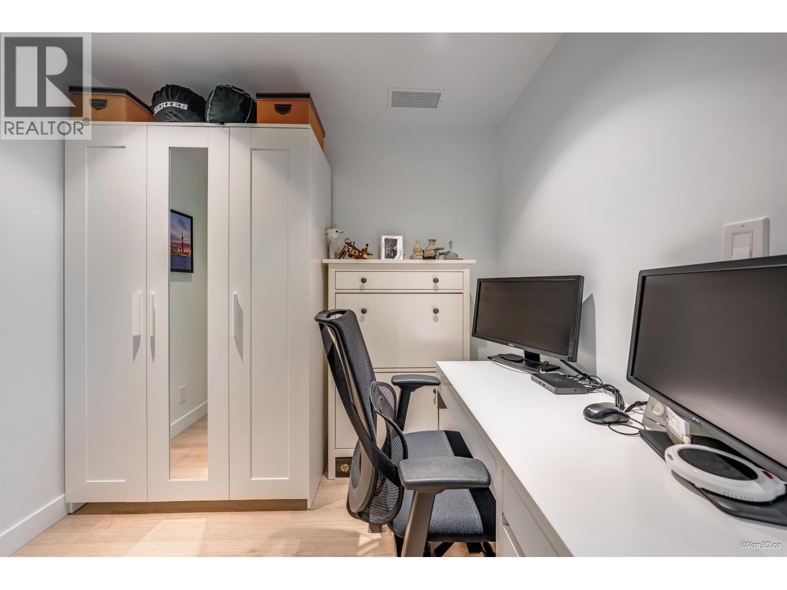 Photo 21 of 1102 1500 Fern Street, North Vancouver BC