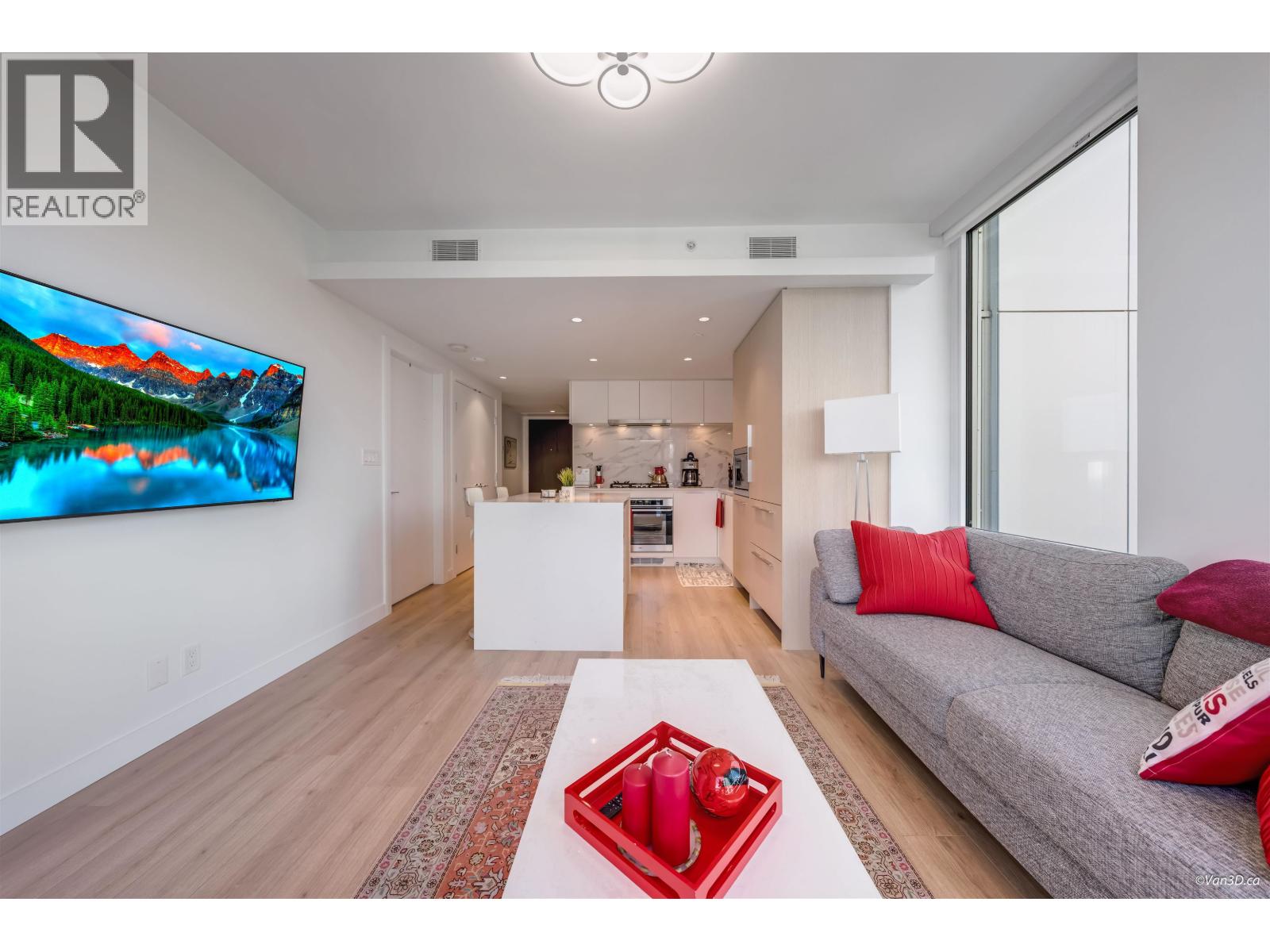 Photo 13 of 1102 1500 Fern Street, North Vancouver BC