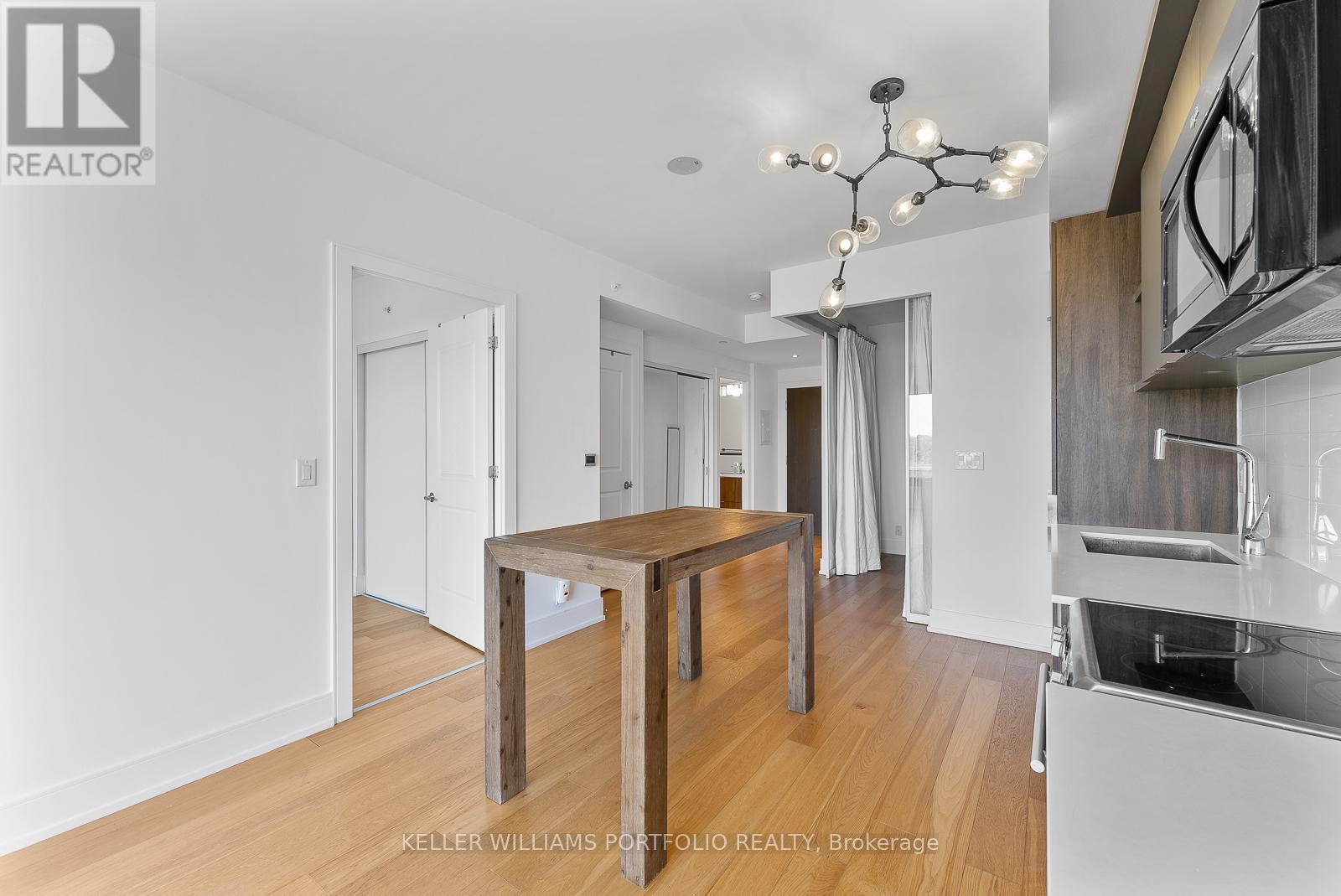 Photo 13 of 310 6 Parkwood Avenue, Toronto ON