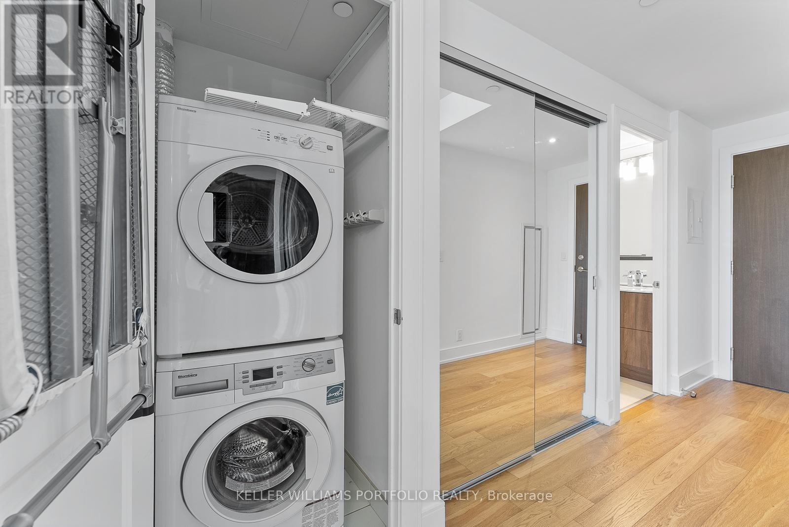 Photo 30 of 310 6 Parkwood Avenue, Toronto ON