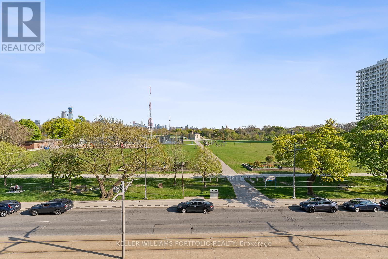 Photo 34 of 310 6 Parkwood Avenue, Toronto ON