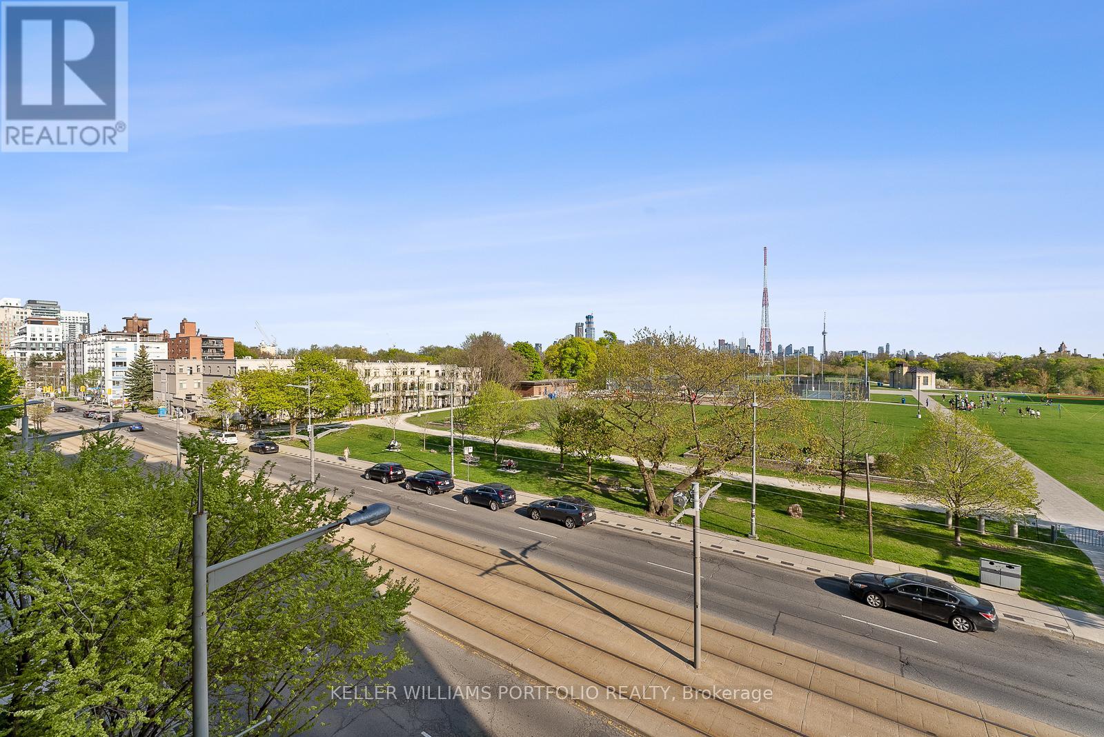 Photo 35 of 310 6 Parkwood Avenue, Toronto ON