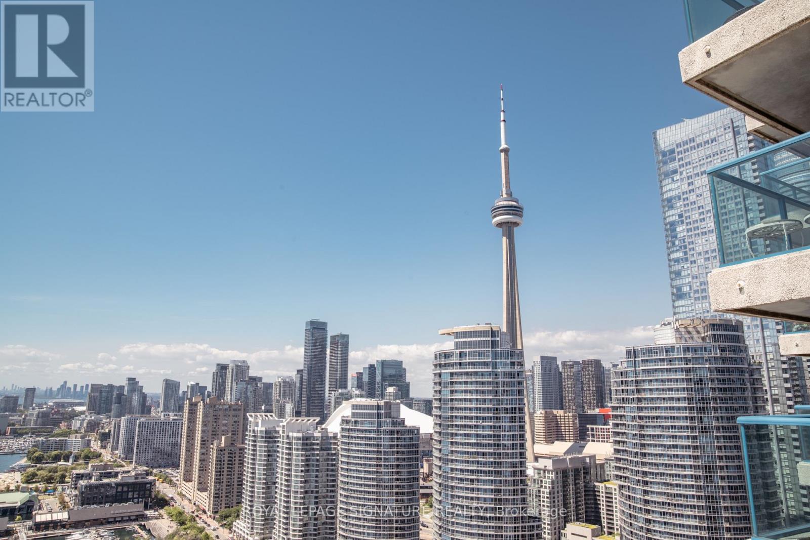 Photo 7 of 3610 99 Harbour Square, Toronto ON