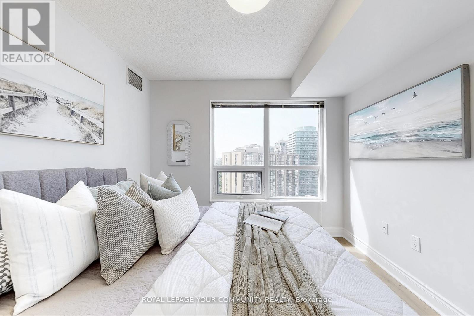 Photo 20 of 1719 500 Doris Avenue, Toronto ON