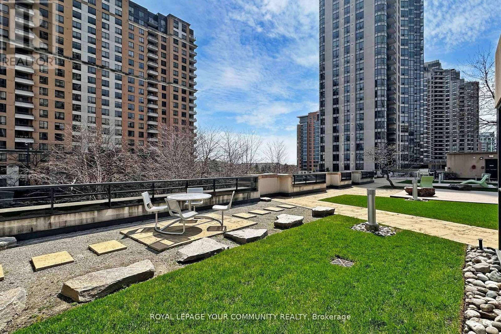 Photo 45 of 1719 500 Doris Avenue, Toronto ON
