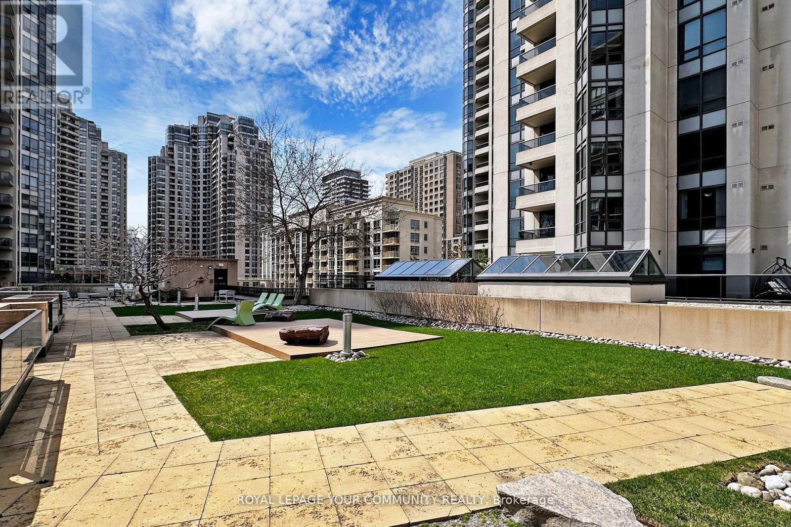 Photo 48 of 1719 500 Doris Avenue, Toronto ON