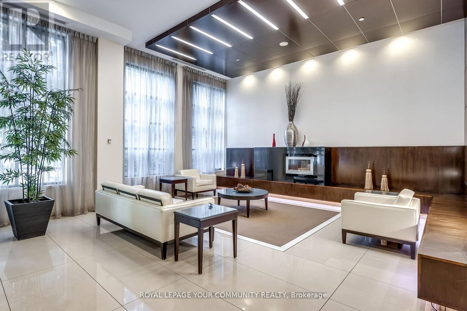 Photo 5 of 1719 500 Doris Avenue, Toronto ON