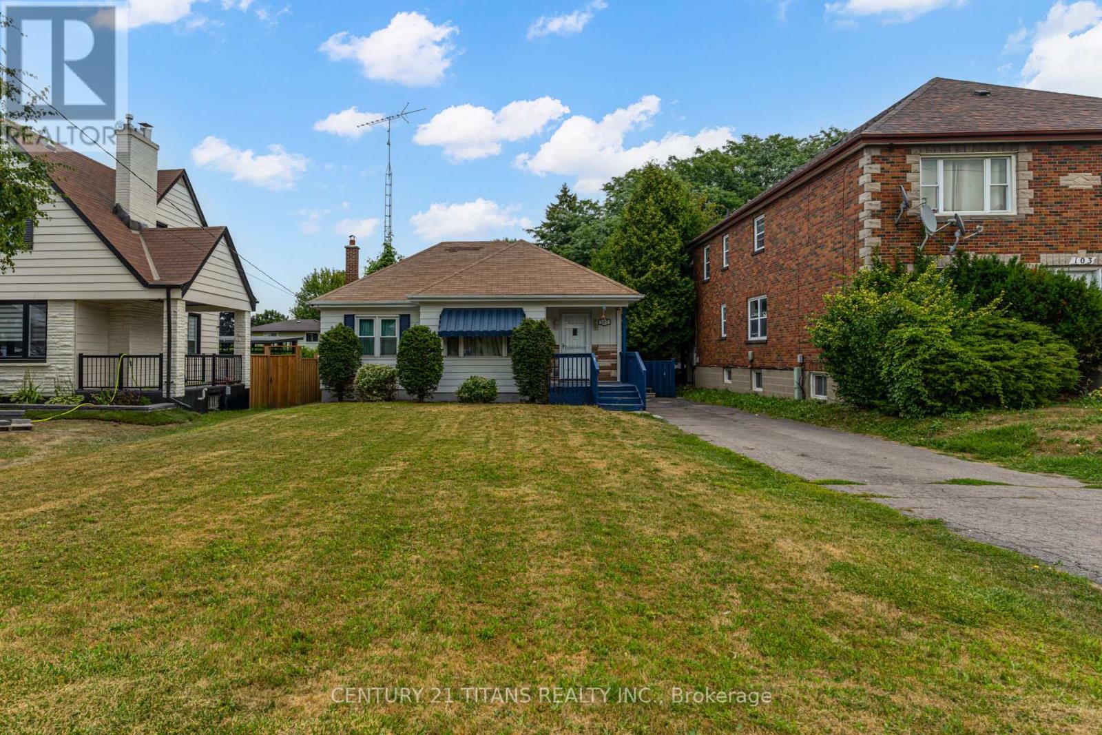 Photo 1 of 107 Wilson Road N, Oshawa ON