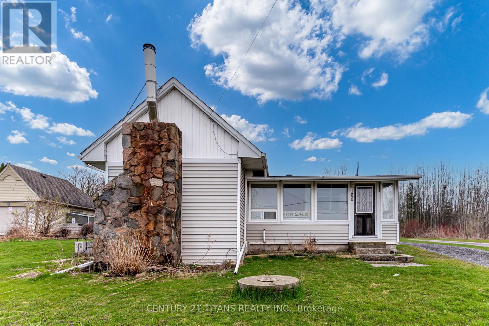 Photo 1 of 130 West Beach Road, Clarington ON