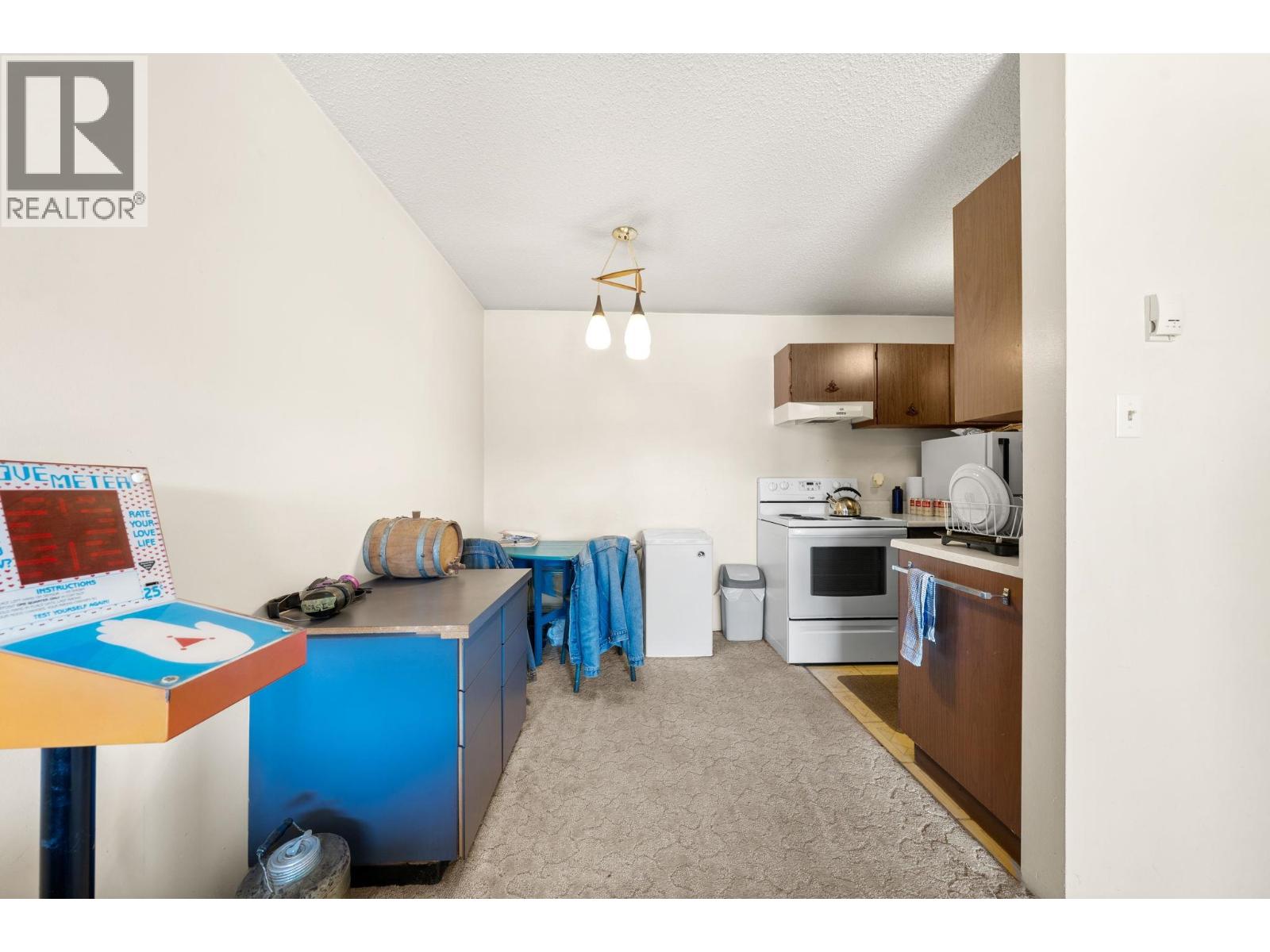 Photo 14 of 309 135 W 21st Street, North Vancouver BC