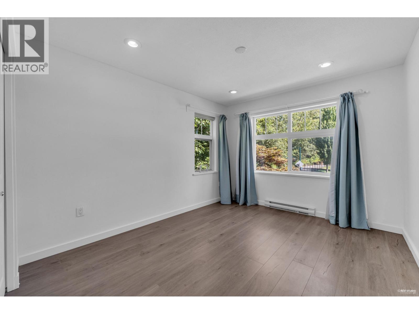 Photo 17 of 7401 Columbia Street, Vancouver BC