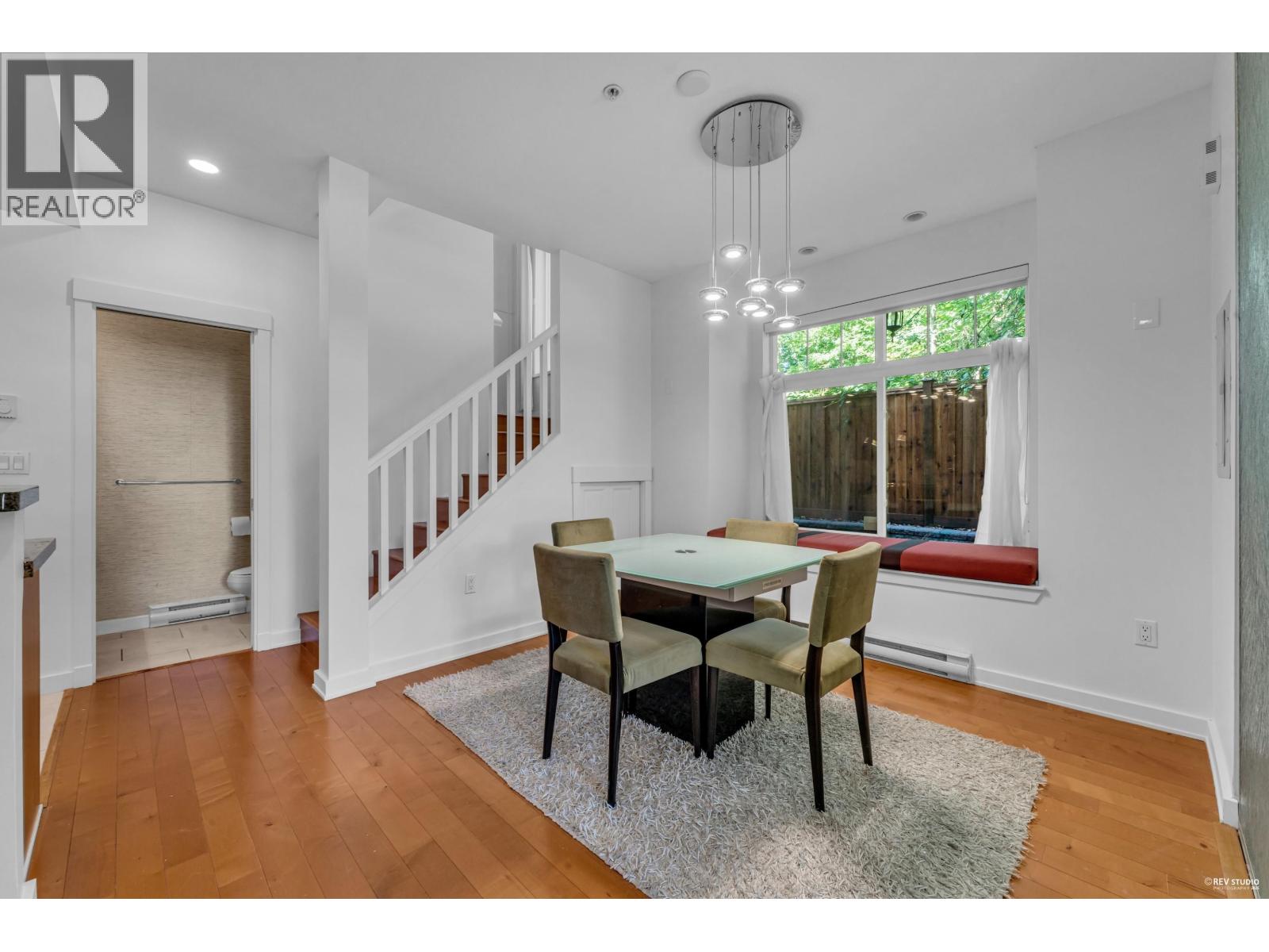 Photo 4 of 7401 Columbia Street, Vancouver BC