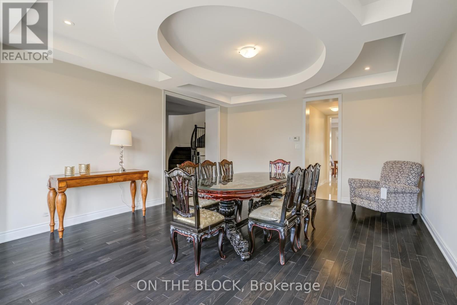 Photo 19 of 24 Whitewood Drive, Whitchurchstouffville ON
