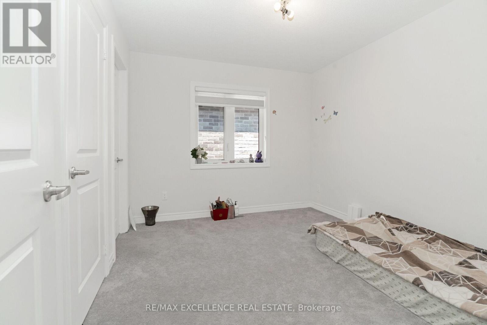 Photo 31 of 25 Sam Battaglia Crescent, Georgina ON