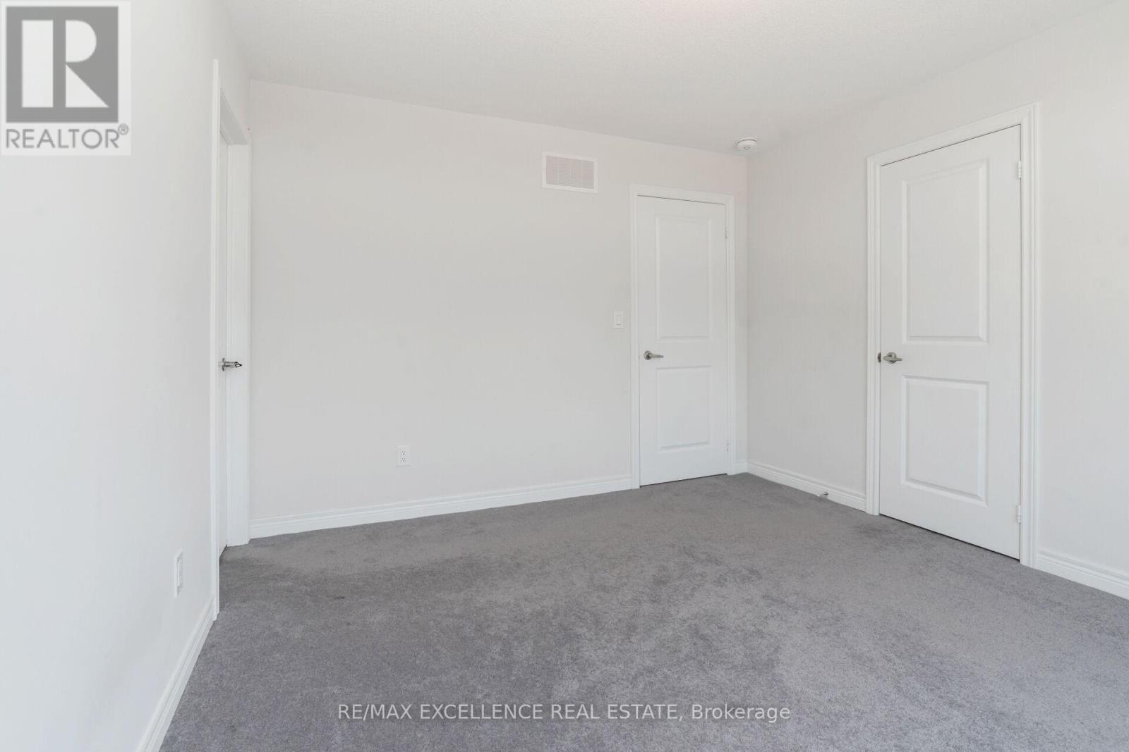Photo 34 of 25 Sam Battaglia Crescent, Georgina ON