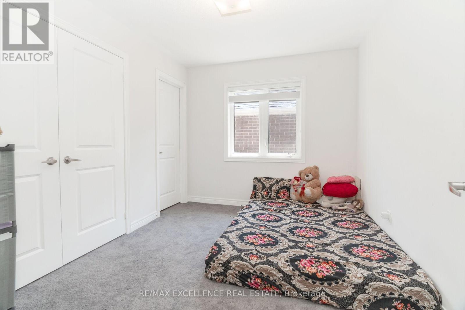 Photo 38 of 25 Sam Battaglia Crescent, Georgina ON