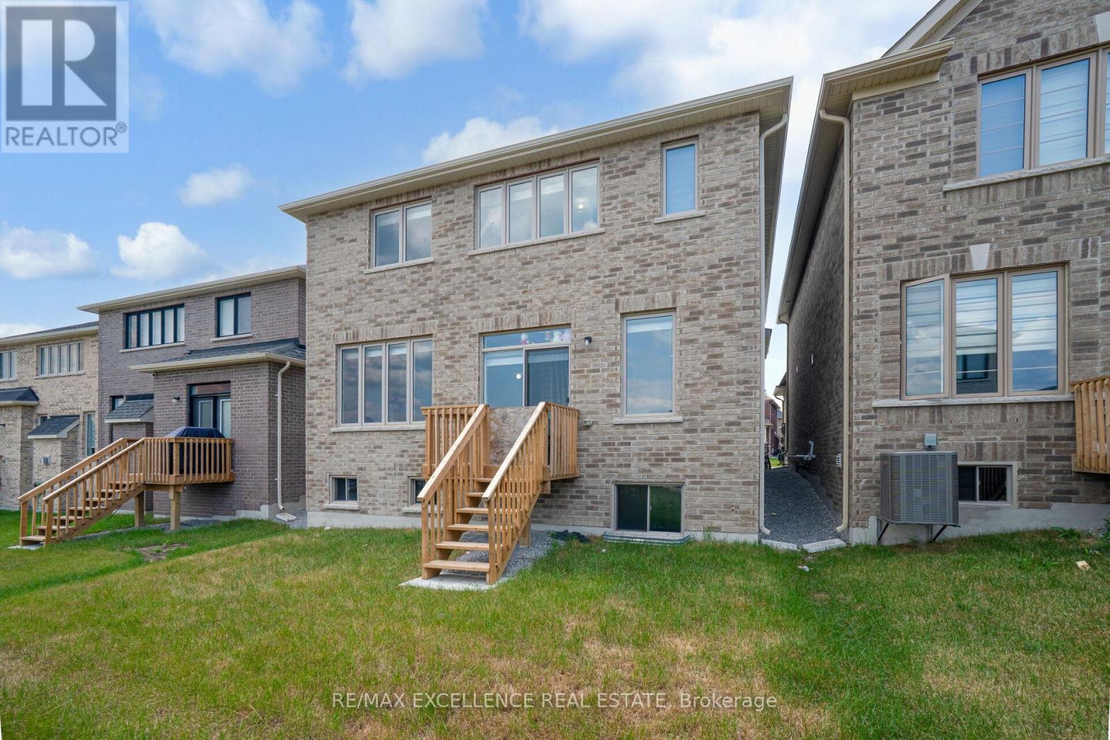 Photo 44 of 25 Sam Battaglia Crescent, Georgina ON