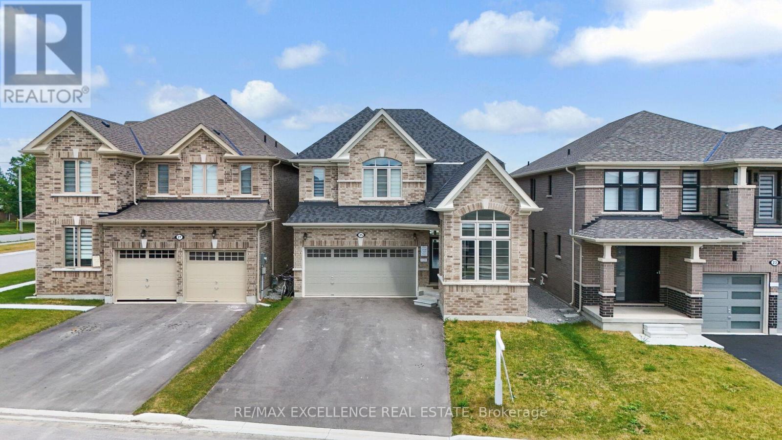 Photo 47 of 25 Sam Battaglia Crescent, Georgina ON