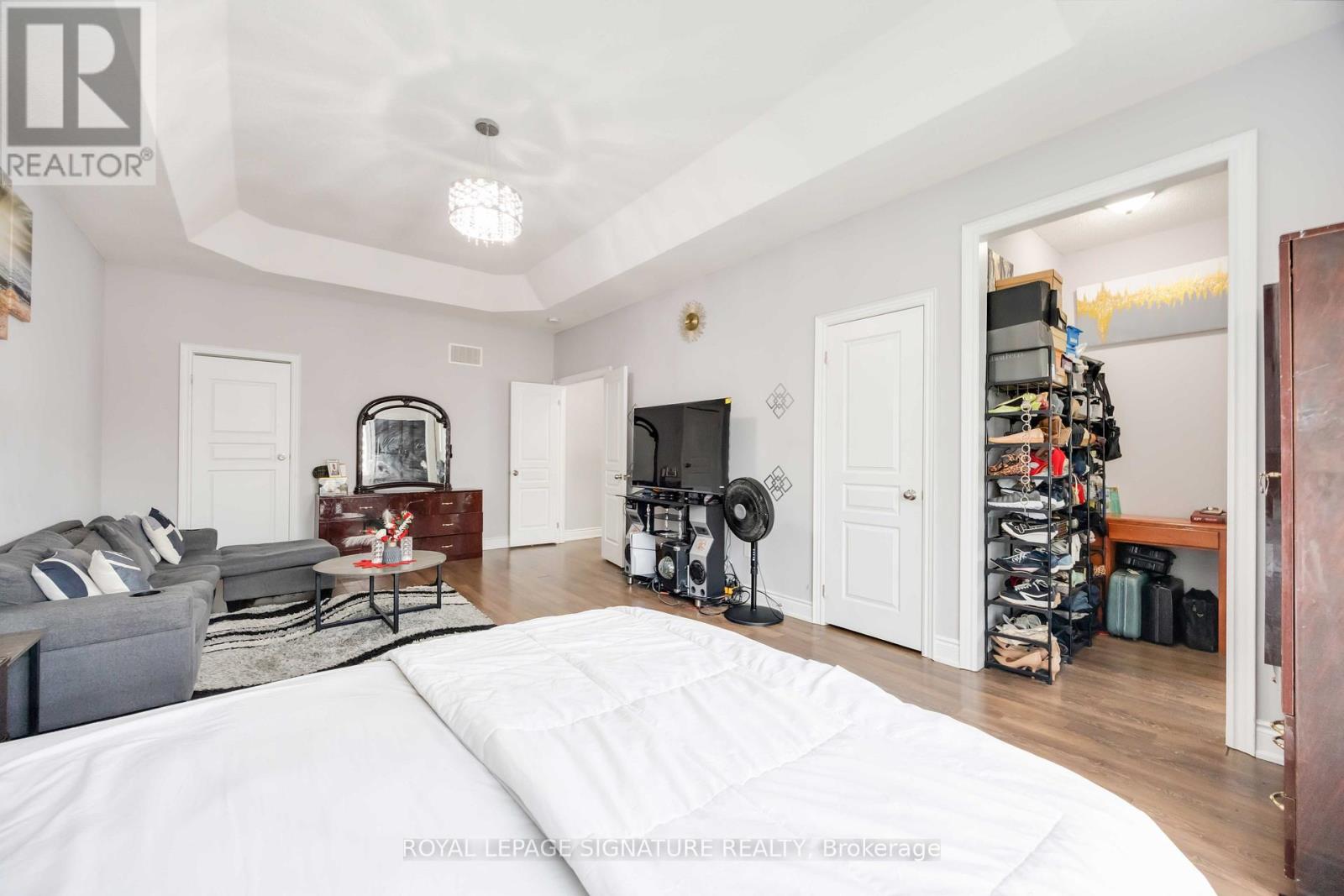 Photo 23 of 189 Algoma Drive, Vaughan ON