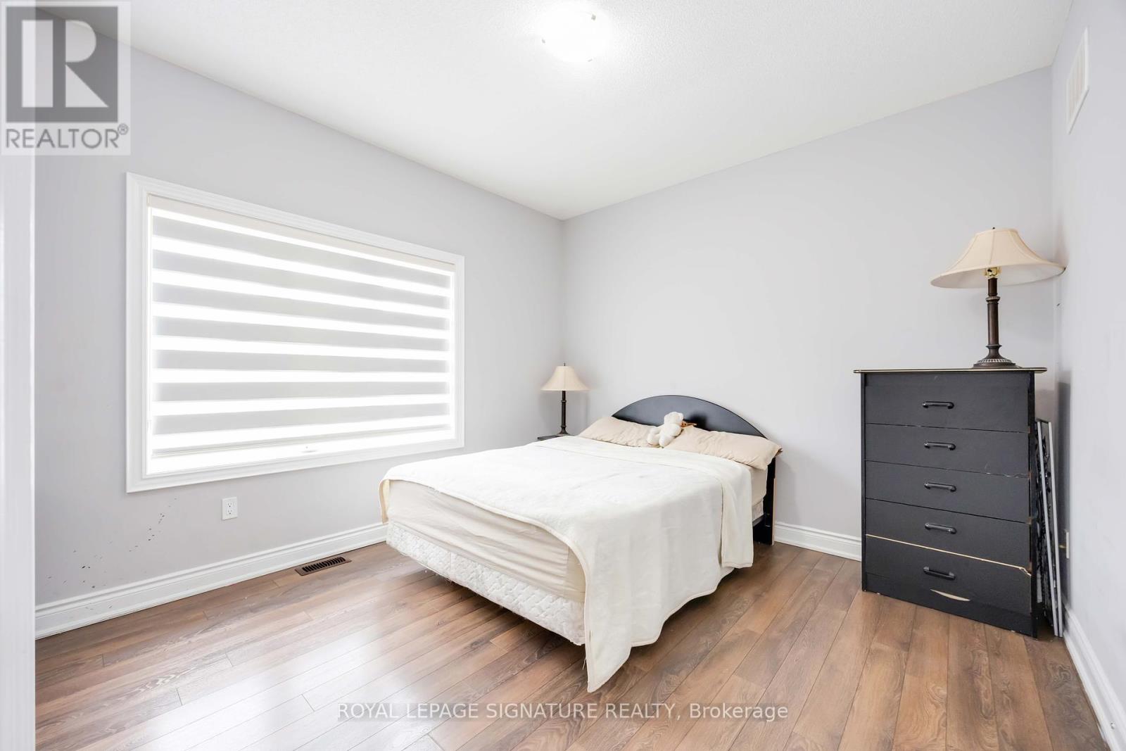 Photo 31 of 189 Algoma Drive, Vaughan ON