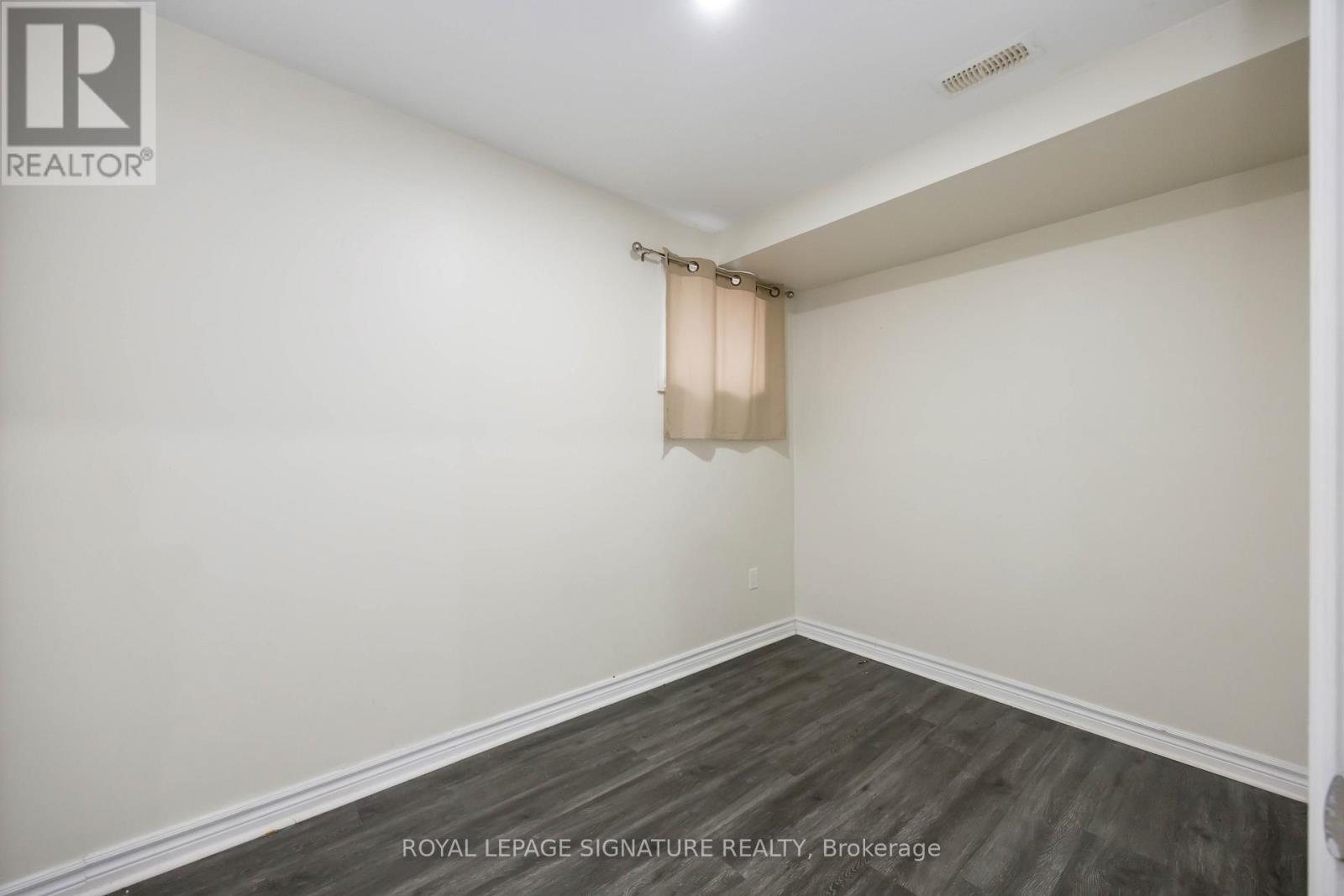 Photo 41 of 189 Algoma Drive, Vaughan ON