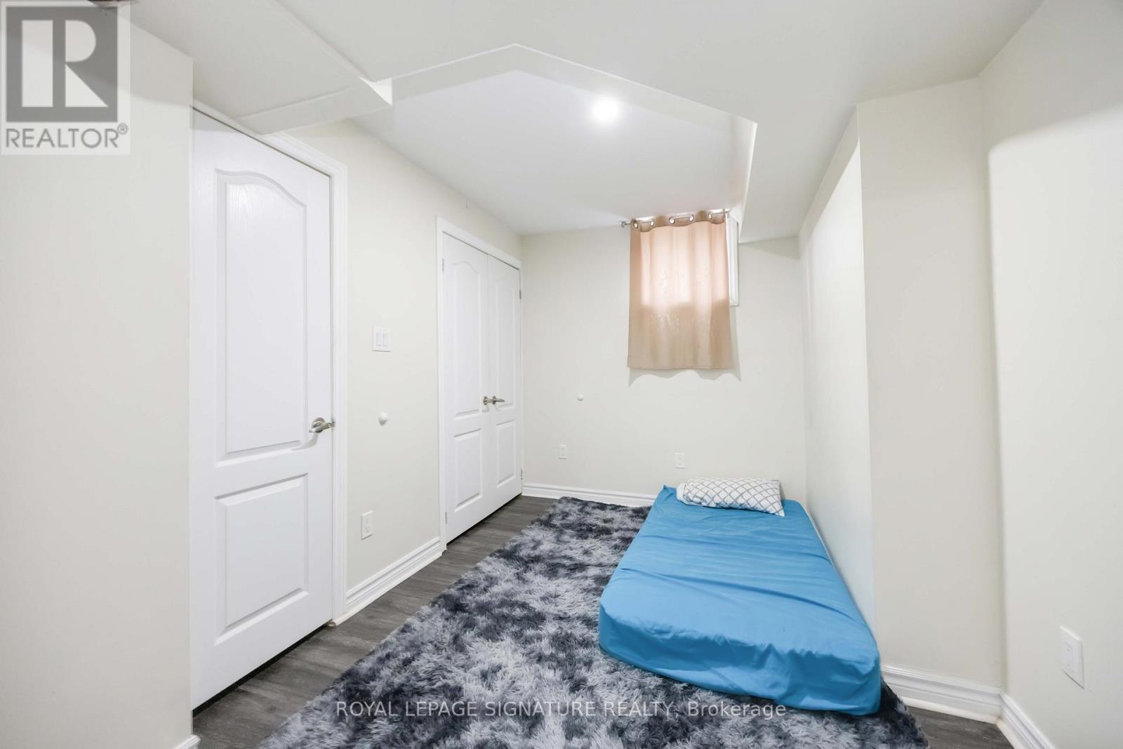 Photo 42 of 189 Algoma Drive, Vaughan ON