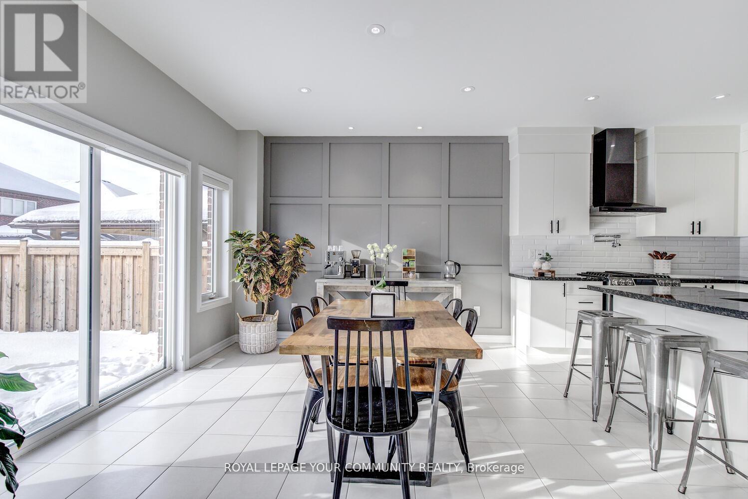 Photo 14 of 953 Barton Way, Innisfil ON