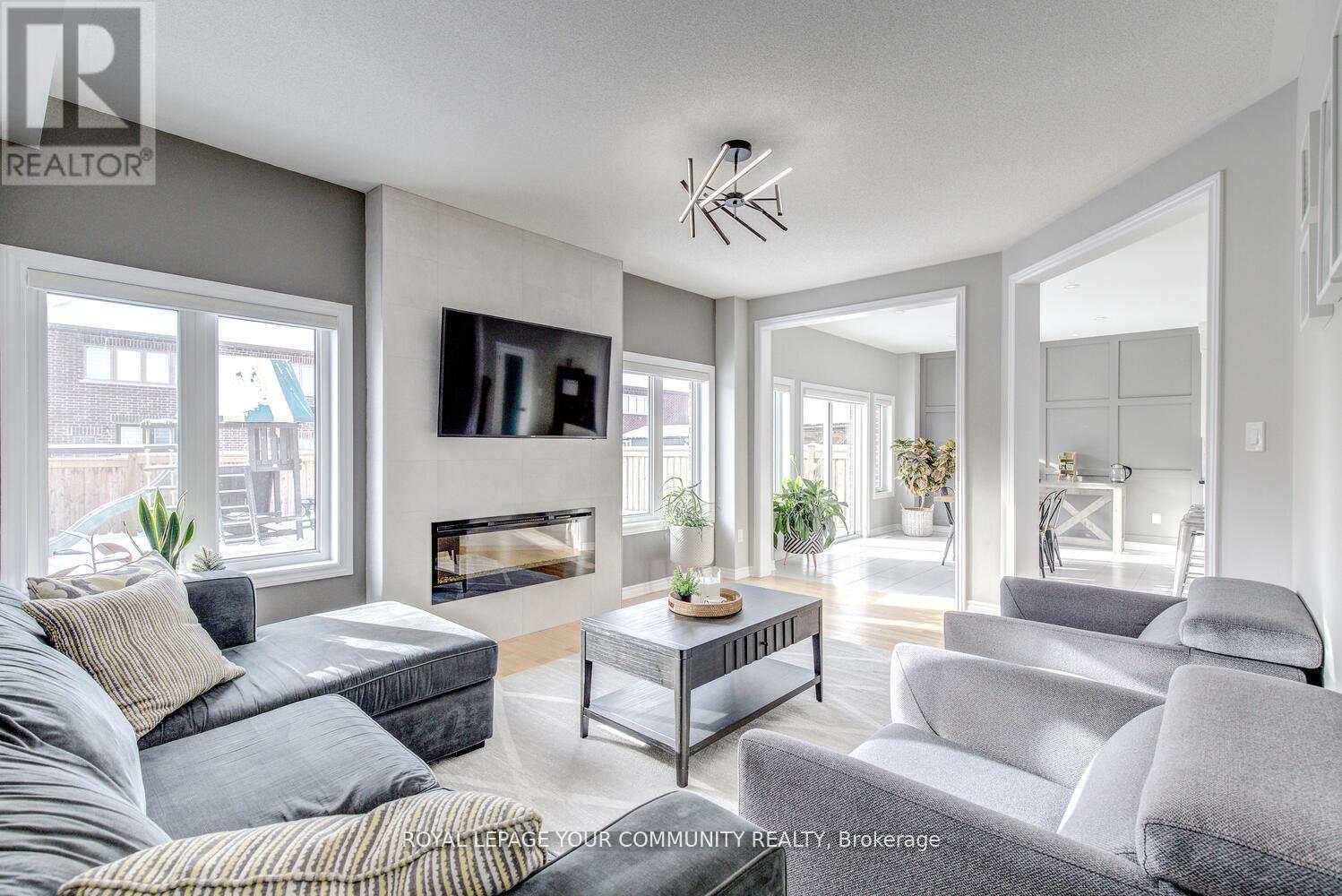 Photo 23 of 953 Barton Way, Innisfil ON