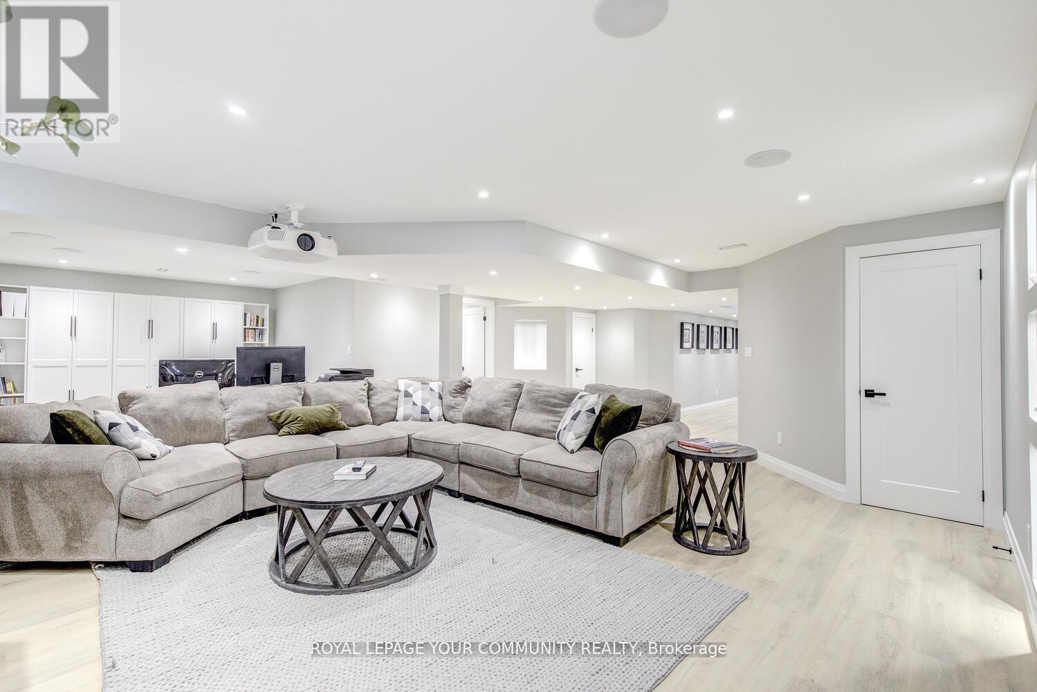 Photo 44 of 953 Barton Way, Innisfil ON
