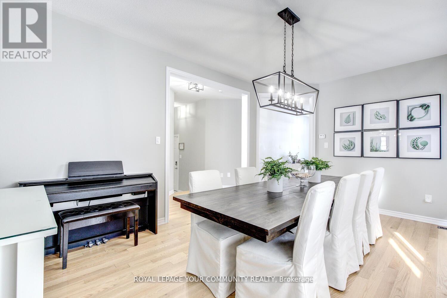 Photo 5 of 953 Barton Way, Innisfil ON
