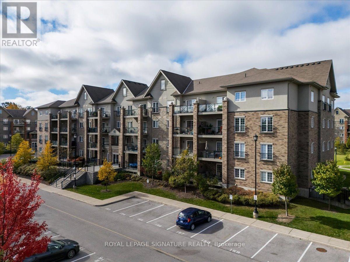 Photo 1 of 301 45 Ferndale Drive S, Barrie ON