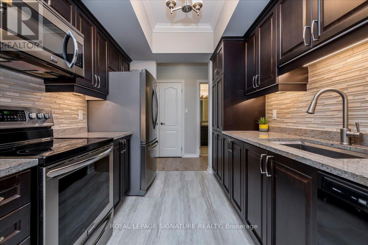 Photo 12 of 301 45 Ferndale Drive S, Barrie ON