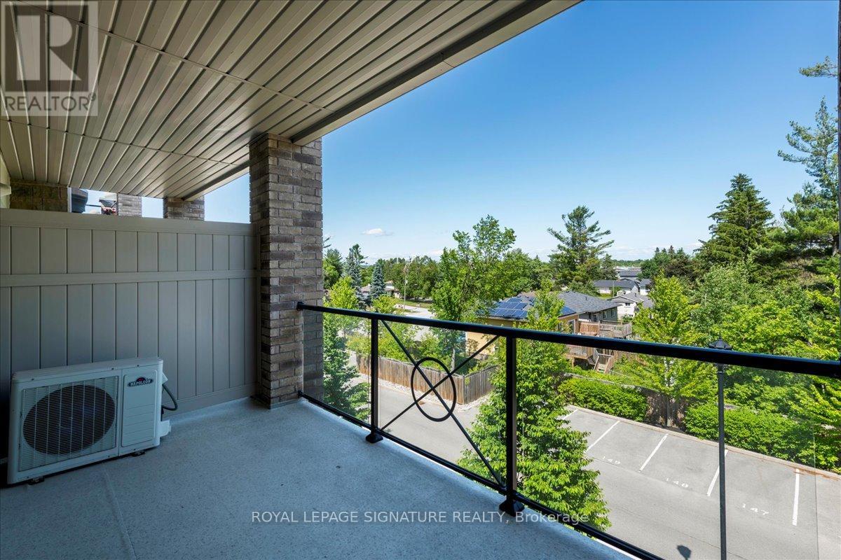Photo 21 of 301 45 Ferndale Drive S, Barrie ON
