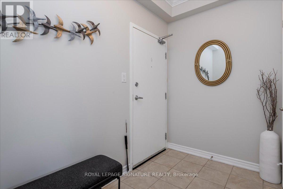 Photo 3 of 301 45 Ferndale Drive S, Barrie ON